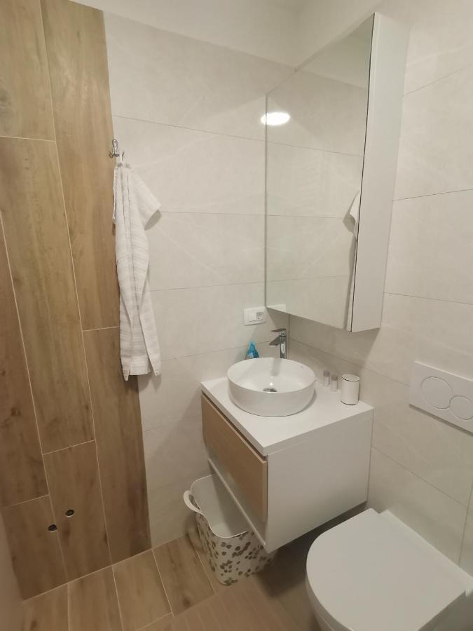 App Fratrici Apartamento Umago Exterior foto